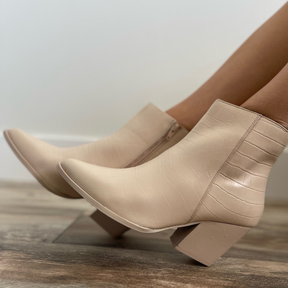 Seychelles leather booties size 10 cream beige boot western booties - Picture 9 of 14